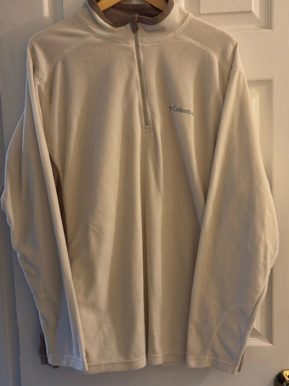 Columbia men’s cream quarter-zip fleece pullover